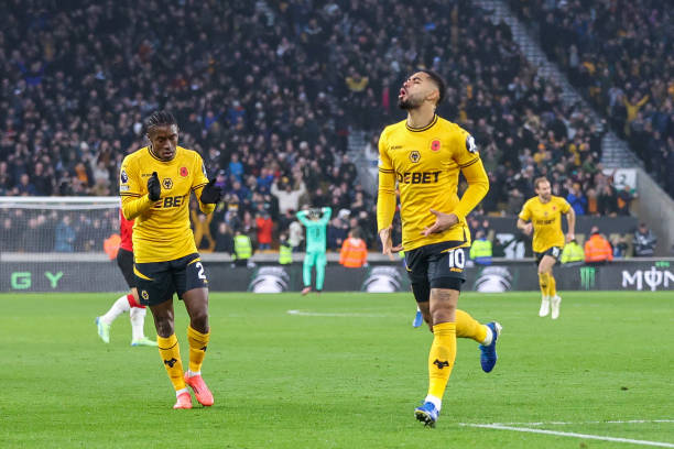 刻展现出强 刻展现出强